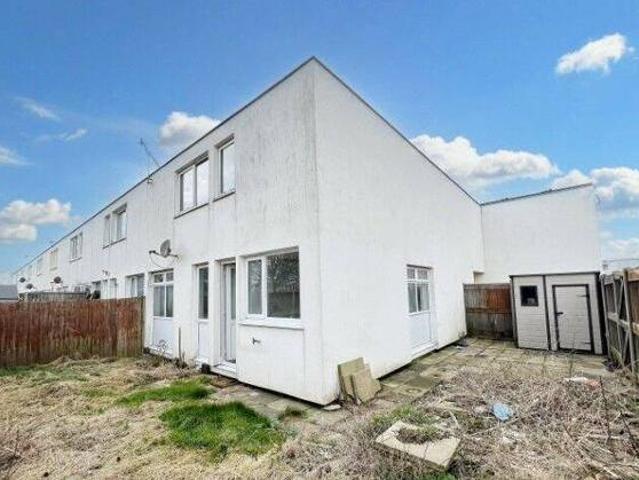 House for sale in Rowner, Middlecroft