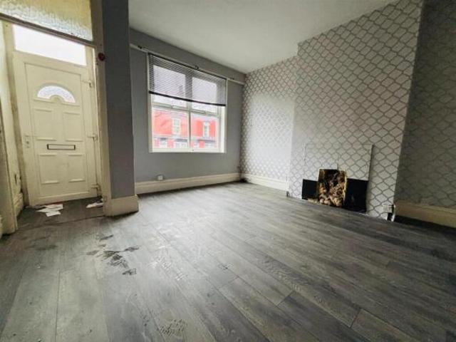 Cottage for sale in Armley, West Yorkshire
