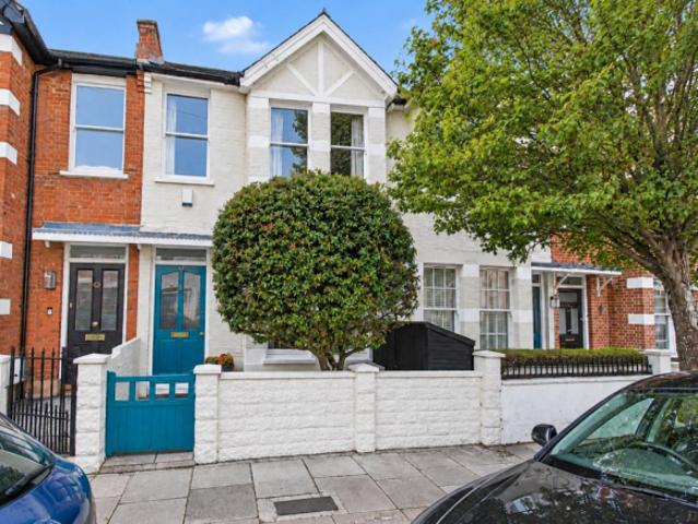 Cottage for sale in Cat Hill