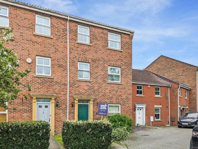 House for sale in Oad Street, Kent