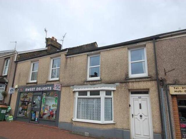 House for sale in Lyons, Greater London