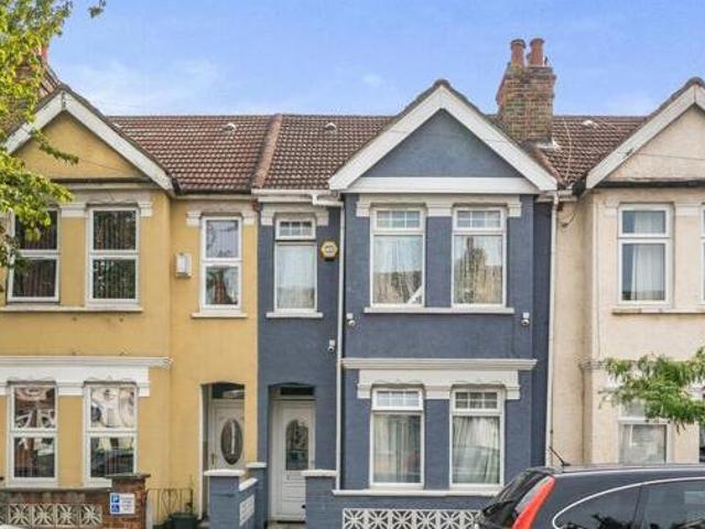House for sale in Southall, Greater London