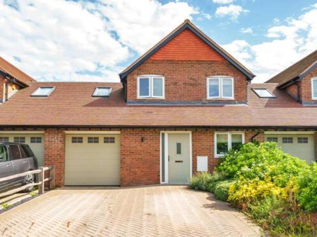 House for sale in Barton Stacey, Hampshire