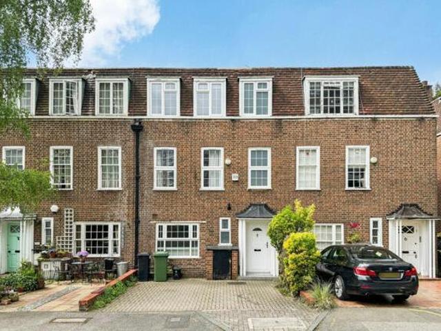 House for sale in Lyons, Greater London