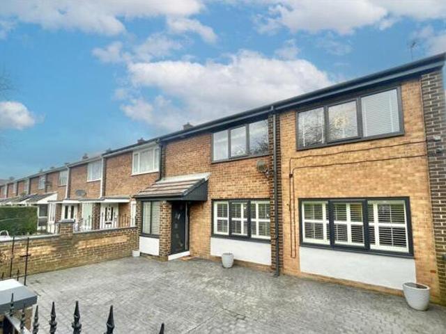 House for sale in Stanley