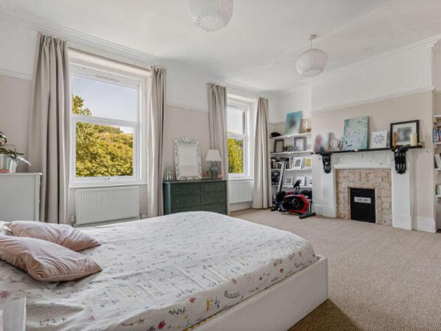 Cottage for sale in Mount Wise