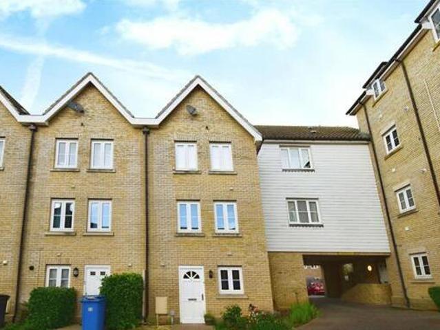 House for sale in Chelmondiston, Suffolk