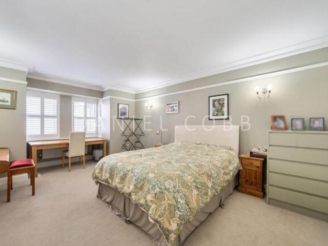 Cottage for sale in Cat Hill