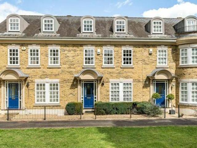 House for sale in Surrey