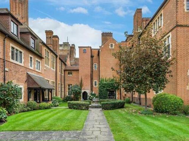 House for sale in Surrey