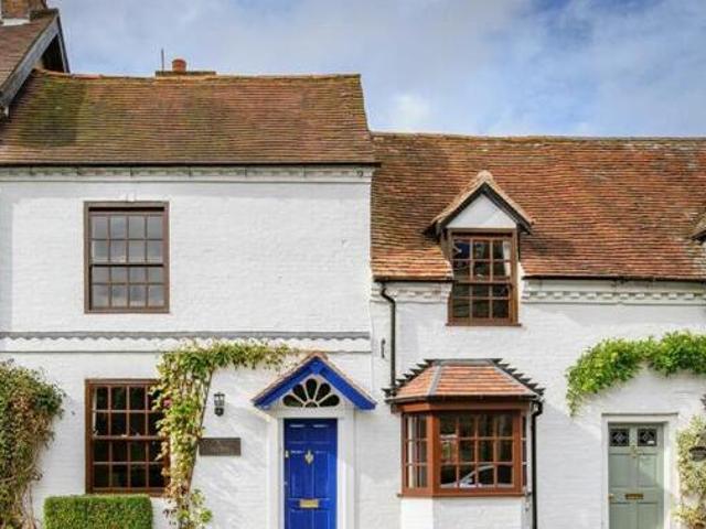 House for sale in Lyons, Greater London
