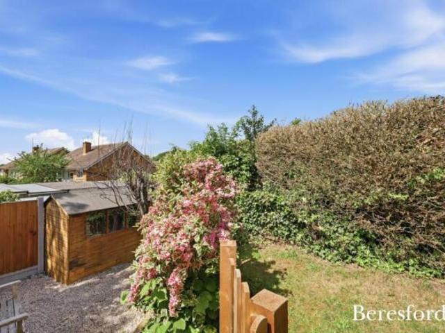 Cottage for sale in Navestock Side