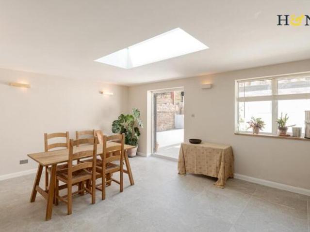 Cottage for sale in Brighton & Hove