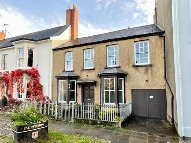 House for sale in Llanbadoc, Wales