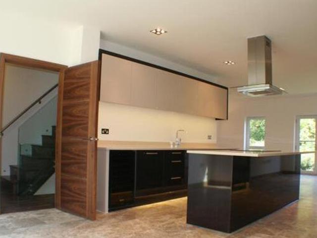 House for sale in Uxbridge, Greater London