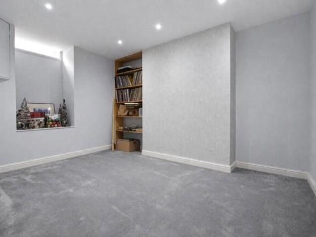 Cottage for sale in Northampton, Northamptonshire