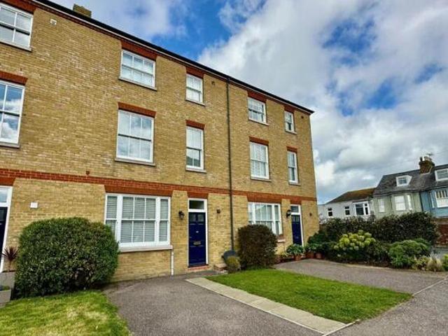 House for sale in Ash, Kent