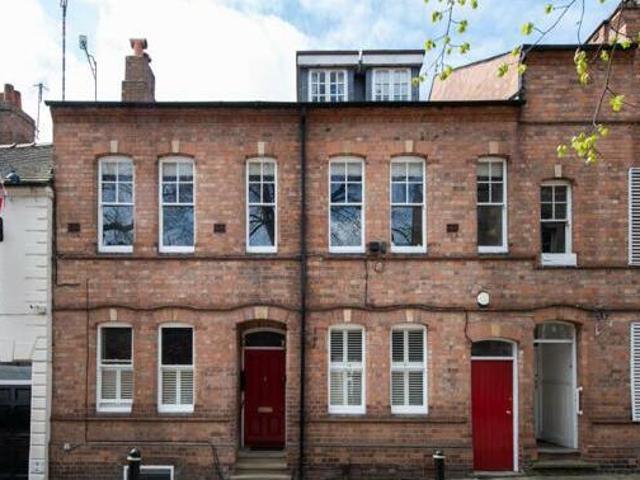 House for sale in Cliff Hill, Warwick