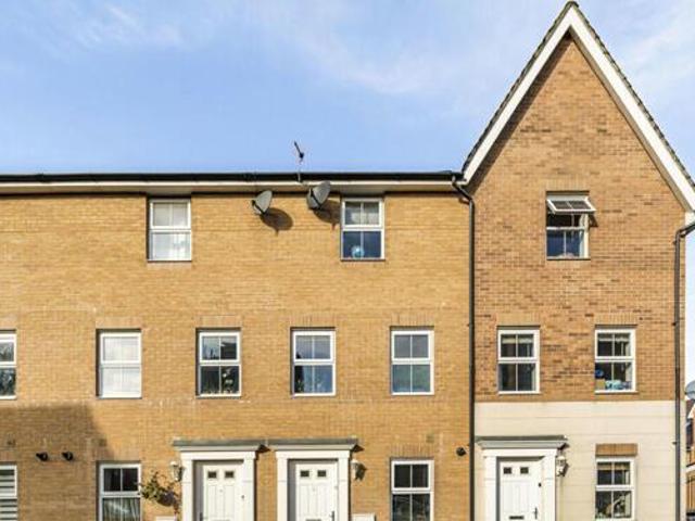 House for sale in North Watford, Hertfordshire