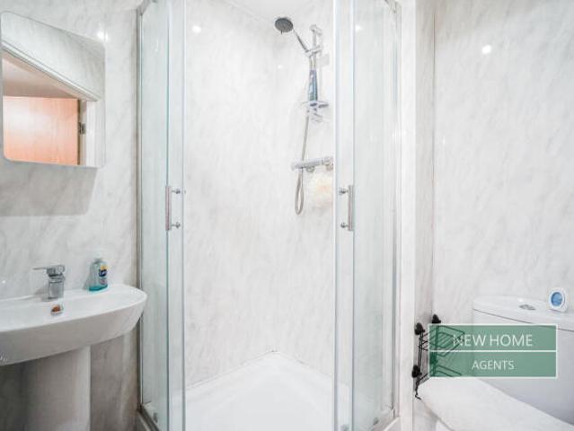 Cottage for sale in Queensbury, West Yorkshire