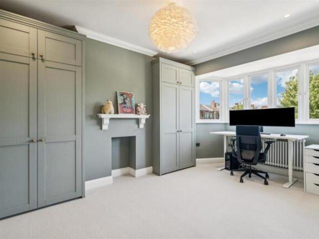 Cottage for sale in Cat Hill