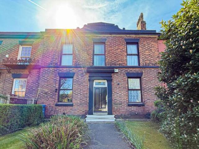 Cottage for sale in Calderstones