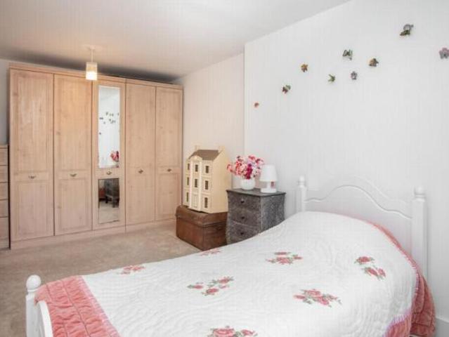 Cottage for sale
