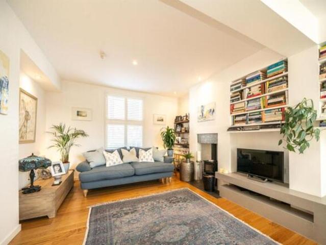 Cottage for sale in Five Acres, Hertfordshire