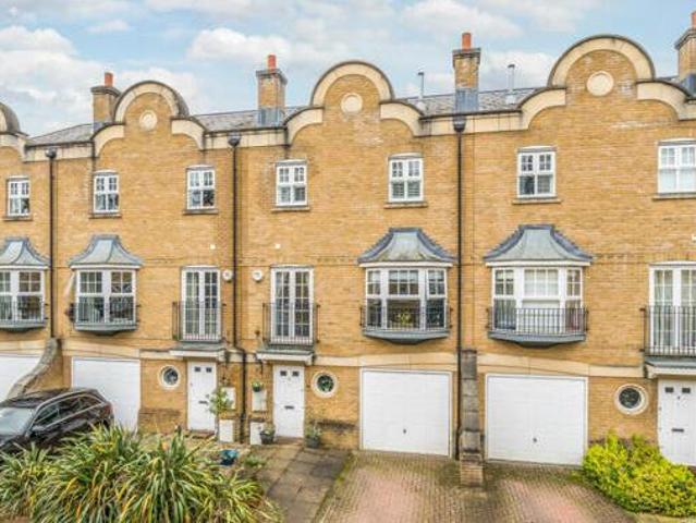 House for sale in Blackhills, Surrey