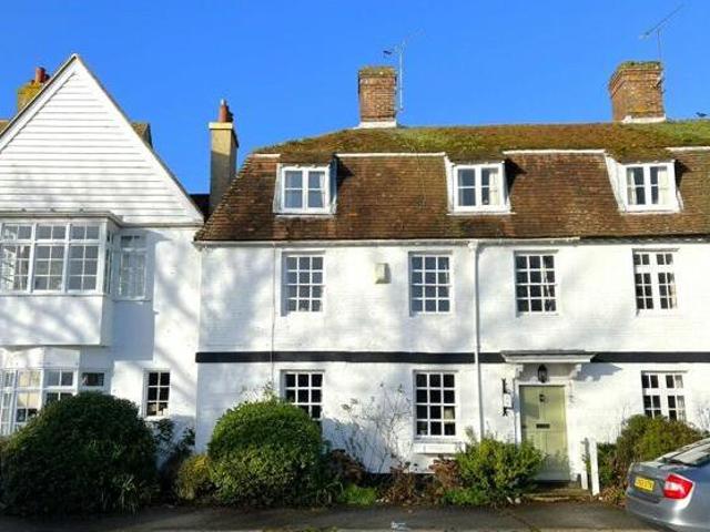 House for sale in Heathlands, East Sussex