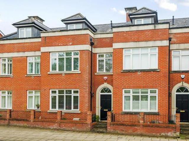 House for sale in Hampshire