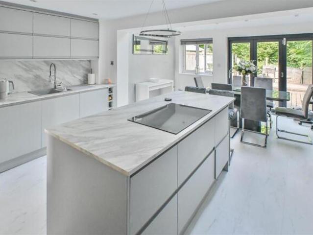 Cottage for sale in Pilgrims' Hatch, Navestock Side