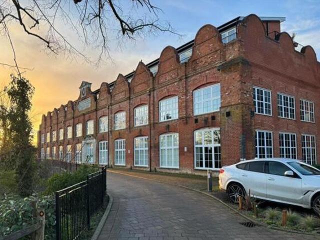 House for sale in Westfield, Woking