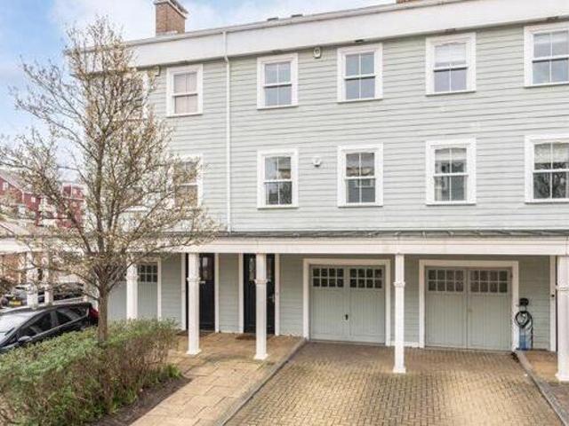 House for sale in Surrey