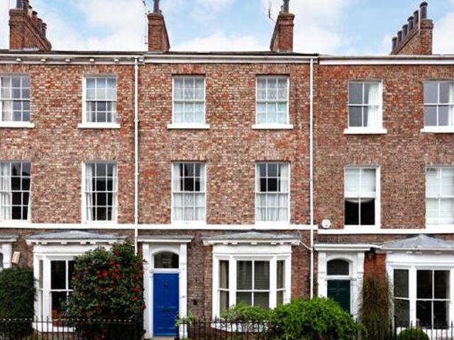 House for sale in High Field, York