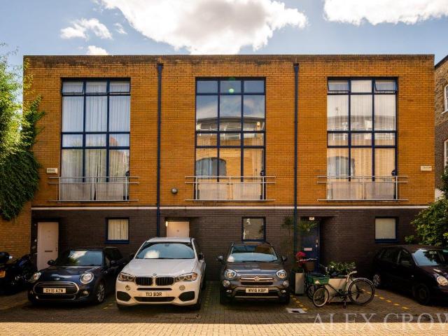 House for rent in Barnsbury, Greater London