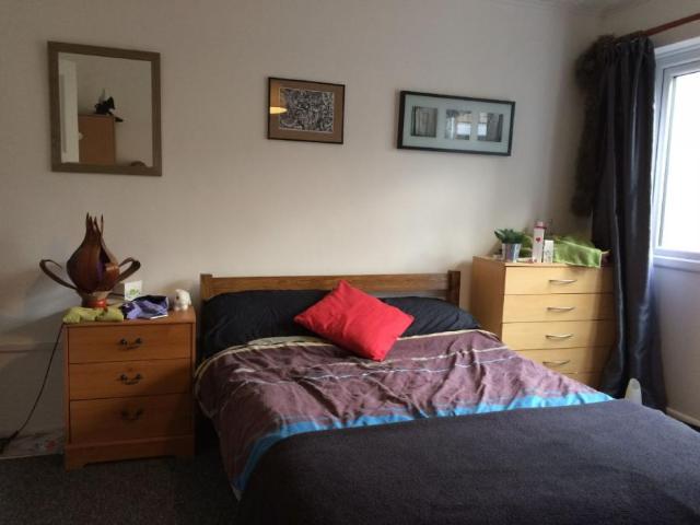 House for rent in Hales Place, The Bridge
