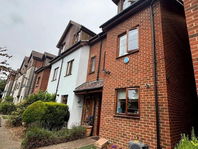 House for rent in Daws Hill, Cressex