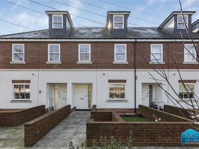House for rent in Brunswick Park, Greater London