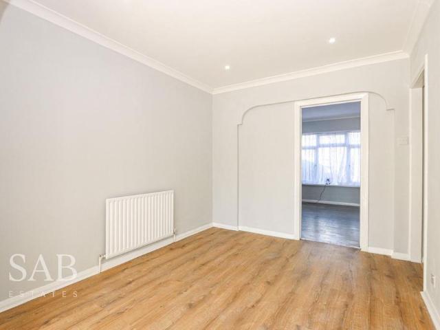 House for rent in London Borough of Ealing, Greater London
