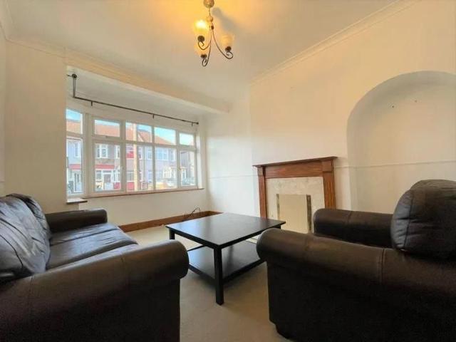 House for rent in London Borough of Redbridge, Greater London