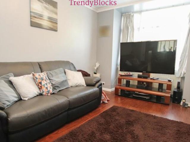 House for rent in New Town, Monks Orchard