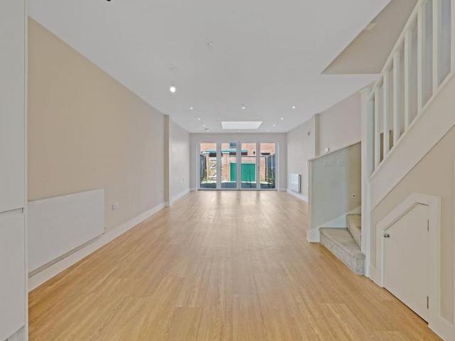 House for rent in Brooks Dye Works, Feckenham