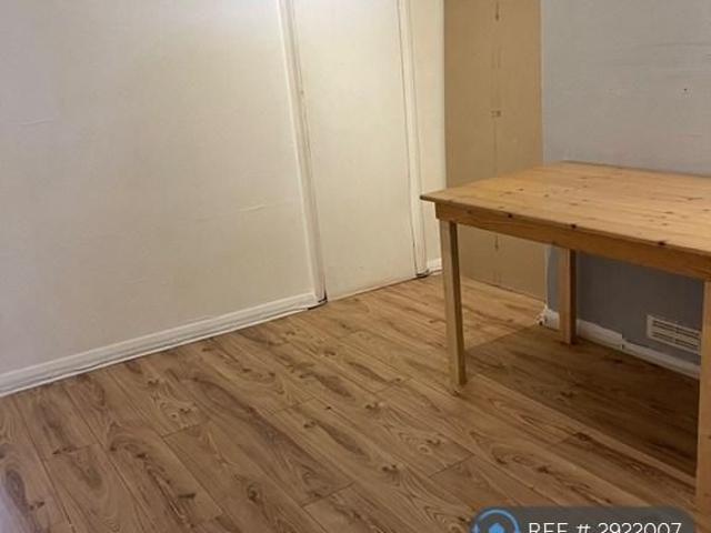 House for rent in Farley Hill, Spring Park