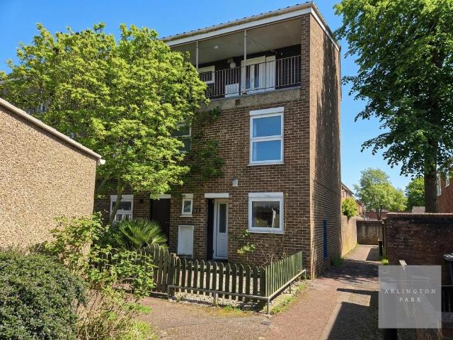 Room for rent in Heigham Grove, East Bank