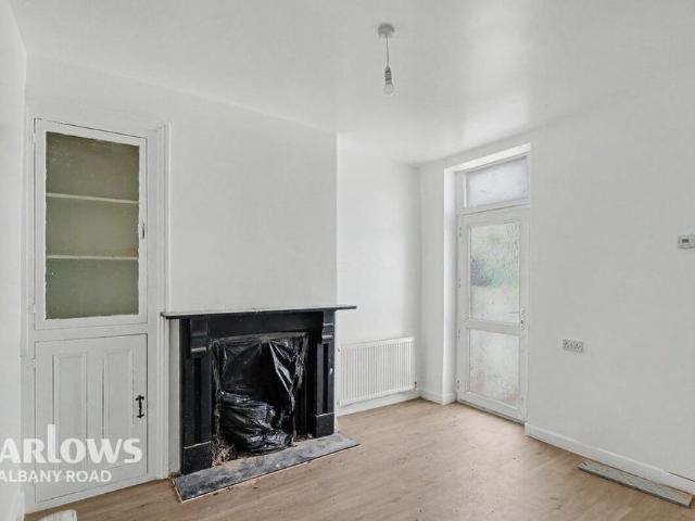 House for rent in Plasnewydd, Falcon Lodge