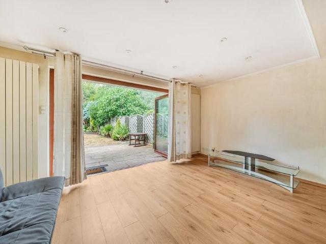 House for rent in Cottenham Park, Greater London