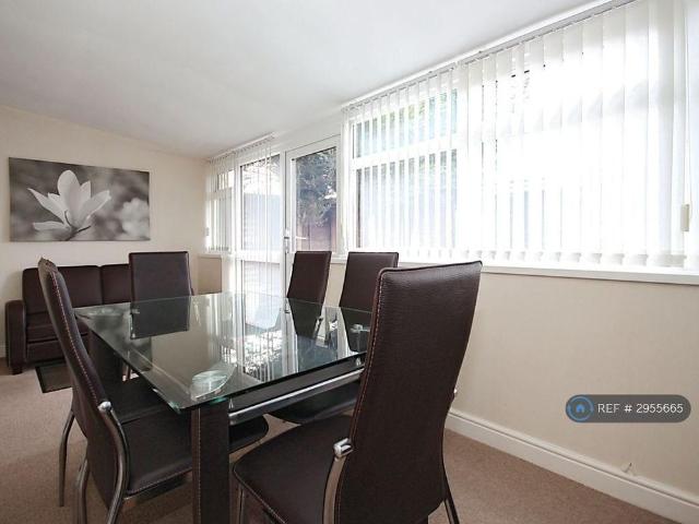 House for rent in Sydenham, Green Close