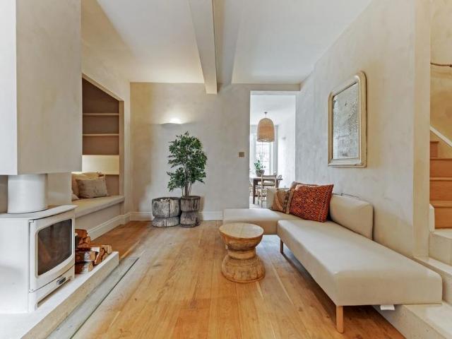 House for rent in Fishersgate, West Sussex