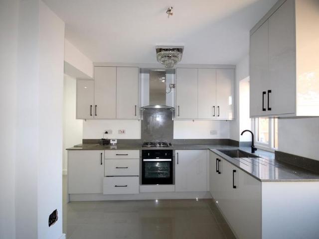 House for rent in Gidea Park, Greater London